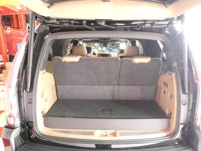 صورة مصغرة 25 لـ 2020 Cadillac ESCALADE