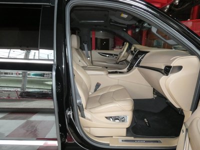 صورة مصغرة 17 لـ 2020 Cadillac ESCALADE