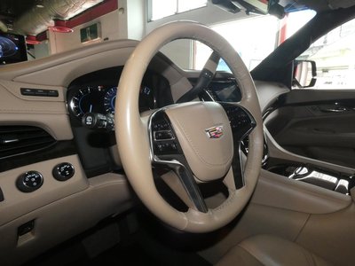 صورة مصغرة 28 لـ 2020 Cadillac ESCALADE