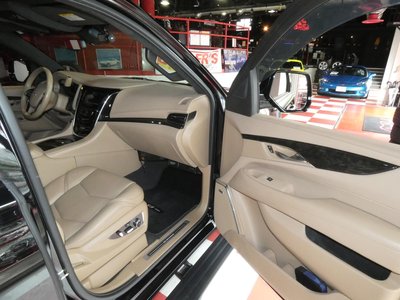 صورة مصغرة 16 لـ 2020 Cadillac ESCALADE