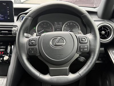 LEXUS IS - 8