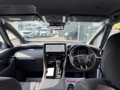 2026 Toyota ALPHARD — фото 4
