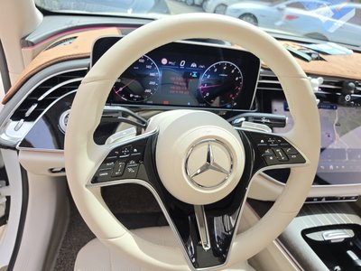 MERCEDES-BENZ E-CLASS - 3