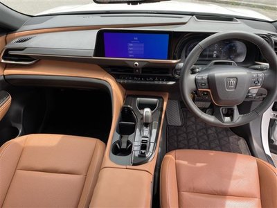 صورة 2 لـ 2024 Toyota CROWN SPORT