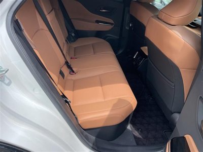 2024 Toyota CROWN SPORT thumbnail 12