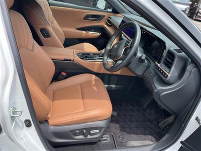 2024 Toyota CROWN SPORT thumbnail 11