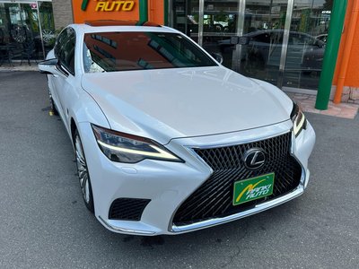 صورة 6 لـ 2024 Lexus LS