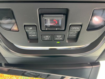 2024 Lexus LS thumbnail 38