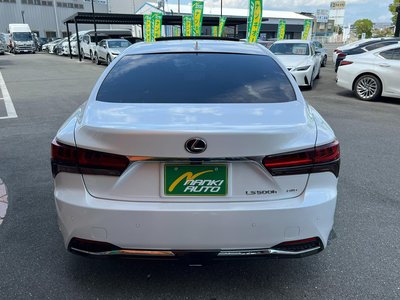 2024 Lexus LS thumbnail 12