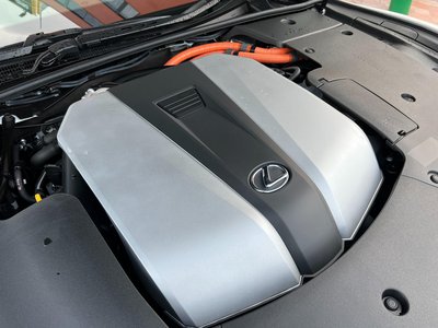 2024 Lexus LS thumbnail 20