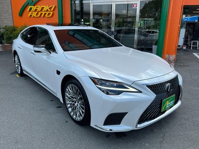 صورة 7 لـ 2024 Lexus LS