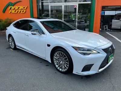 صورة 8 لـ 2024 Lexus LS