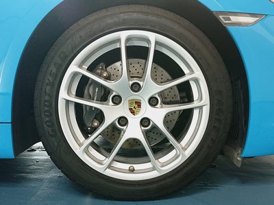صورة 10 لـ 2018 Porsche 718