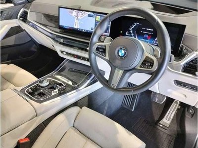 2024 BMW X7 — фото 2