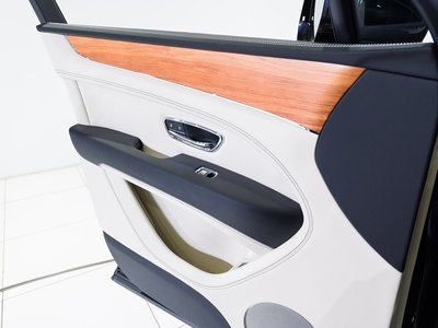 BENTLEY BENTAYGA - 10