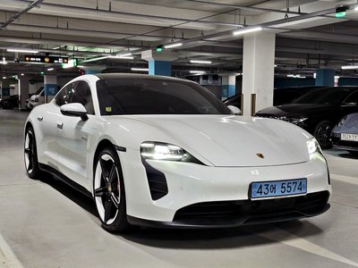 2021 Porsche TAYCAN — фото 4