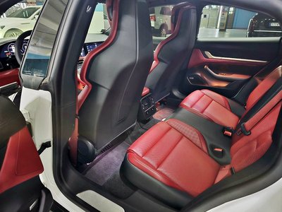 صورة مصغرة 19 لـ 2021 Porsche TAYCAN