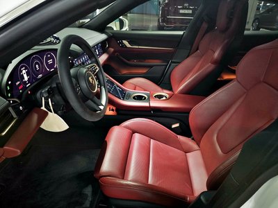 صورة مصغرة 12 لـ 2021 Porsche TAYCAN