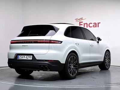 صورة 4 لـ 2024 Porsche CAYENNE