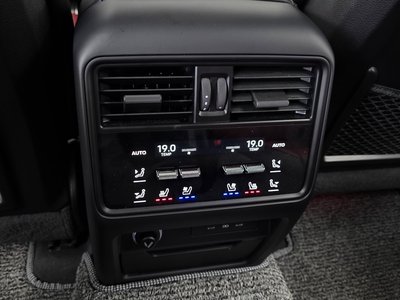 صورة مصغرة 32 لـ 2024 Porsche CAYENNE