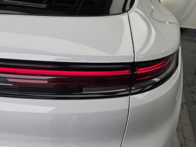 صورة 10 لـ 2024 Porsche CAYENNE