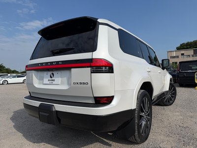 2025 Lexus GX — фото 2
