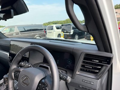 صورة مصغرة 14 لـ 2025 Lexus GX