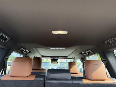 صورة مصغرة 32 لـ 2025 Lexus GX