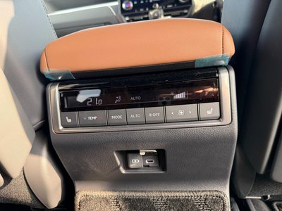 صورة مصغرة 27 لـ 2025 Lexus GX