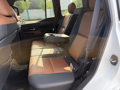 صورة مصغرة 33 لـ 2025 Lexus GX