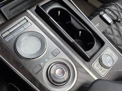 2021 Genesis GV80 photo 9