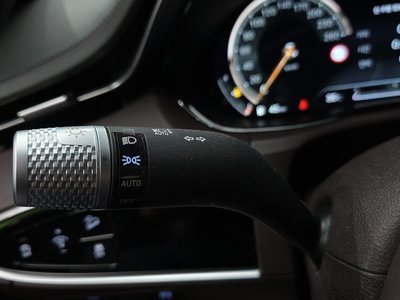 2021 Genesis GV70 thumbnail 34
