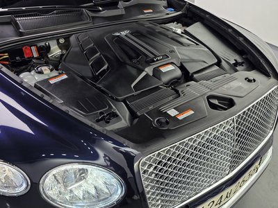 BENTLEY BENTAYGA - 7