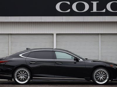 صورة 8 لـ 2020 Lexus LS