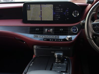 صورة مصغرة 28 لـ 2020 Lexus LS