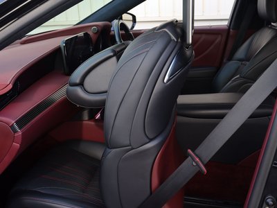 صورة مصغرة 46 لـ 2020 Lexus LS