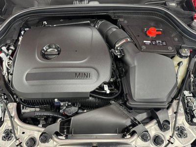 صورة 7 لـ 2024 MINI COOPER S