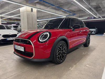 صورة 1 لـ 2024 MINI COOPER S