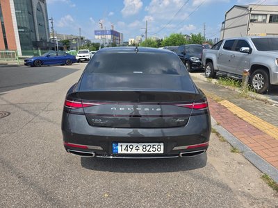 صورة 6 لـ 2022 Genesis G90