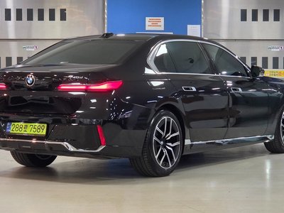 2024 BMW 7 SERIES photo 5