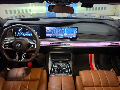 2024 BMW 7 SERIES photo 4