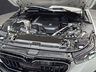 2024 BMW 5 SERIES — фото 7