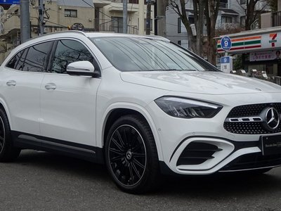 MERCEDES-BENZ GLA - 3