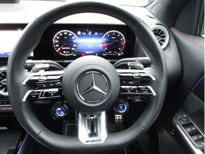 2025 Mercedes-BENZ GLA AMG 缩略图 18