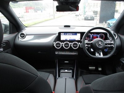 2025 Mercedes-BENZ GLA AMG 缩略图 17