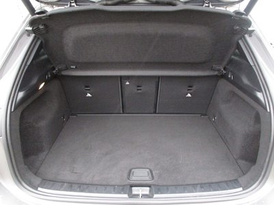 2025 Mercedes-BENZ GLA AMG 缩略图 32