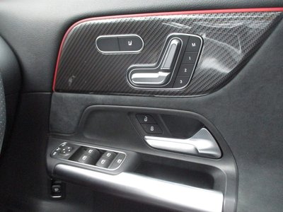 2025 Mercedes-BENZ GLA AMG 缩略图 25