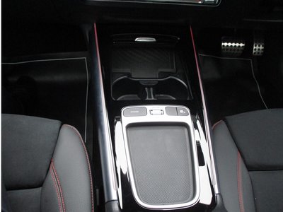 2025 Mercedes-BENZ GLA AMG 缩略图 27