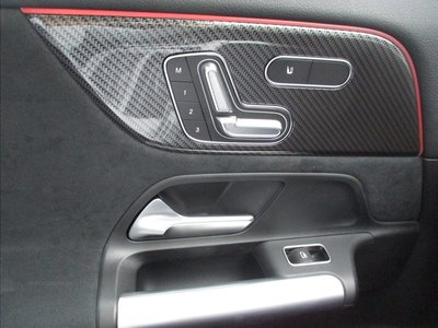 2025 Mercedes-BENZ GLA AMG 缩略图 24