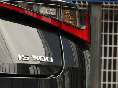 2021 Lexus IS — миниатюра 73